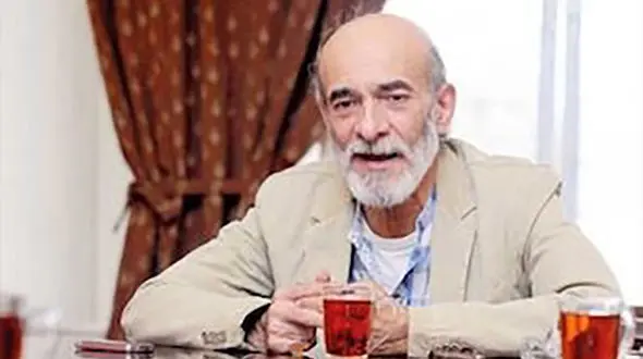 
زمان تشییع پیکر کارگردان «کلاه پهلوی»
