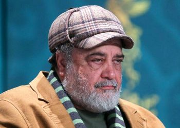 محمدرضا شریفی نیا: رهبر معظم انقلاب در زمینه ادبیات متبحّر هستند خصوصا ادبیات روس؛ خیلی جالب بود که یک روحانی چقدر مسلط بر ادبیات کشورهای دیگه هستند+ویدیو