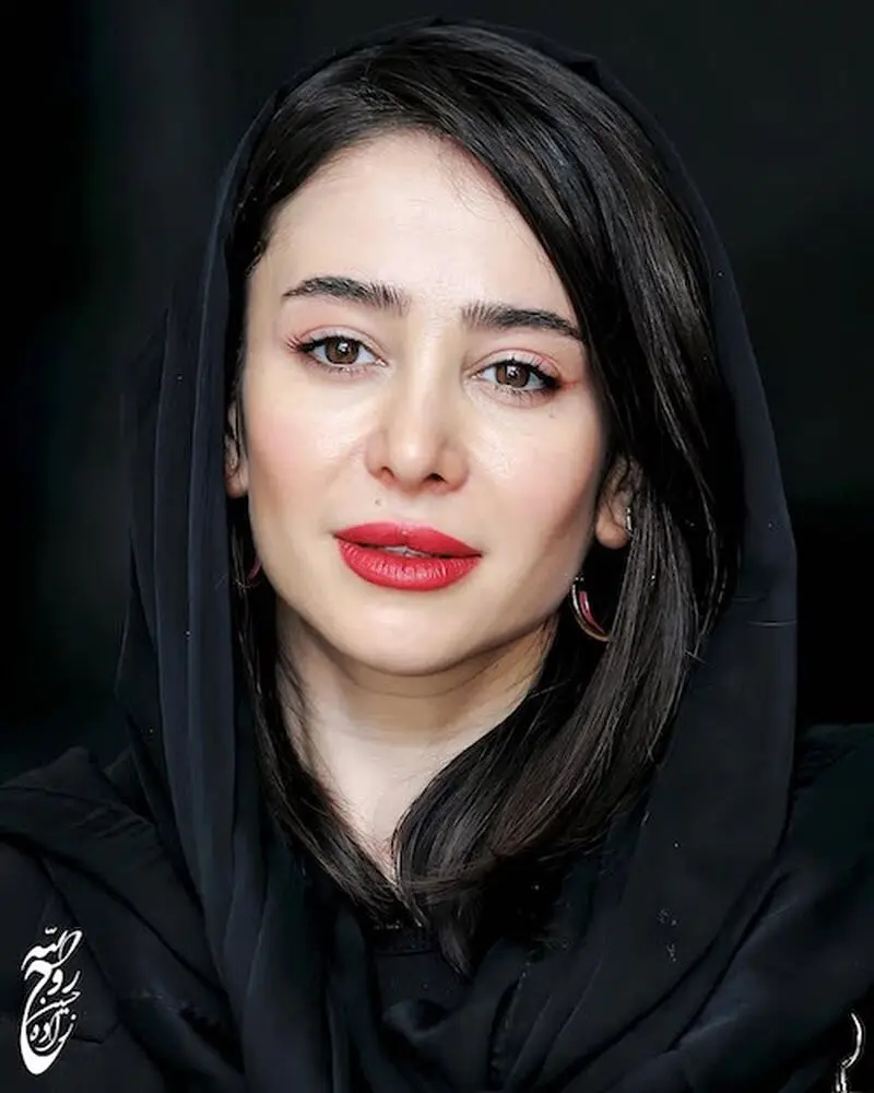 جلیقه مخمل الناز حبیبی