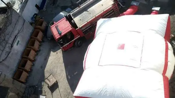 از پریدن از سقف بیمارستانی در آمل تا رگ زنی روی تخت!+عکس