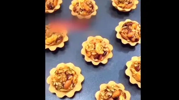 مینی تارت کارامل آجیلی برای عید نوروز + فیلم