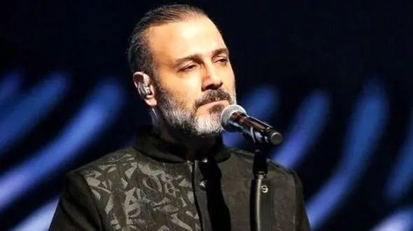 فیلم آواز باشکوه  علیرضا قربانی/ آهنگ هم گناه ا / خنده های تو مرا باز از این‌ فاصله کشت قهر نه دوری تو قلب ....