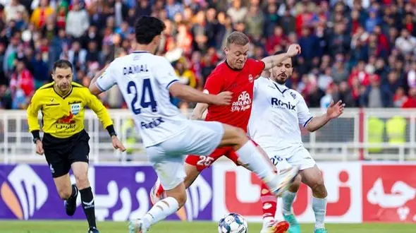 دیدار تراکتور - ملوان به تعویق افتاد