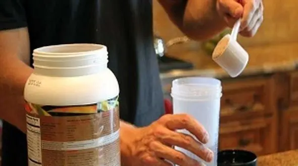 درآمدزایی با ترفند فروش دارو‌های غیرمجاز / سودجویانی که سلامت ورزشکاران را نشانه گرفتند