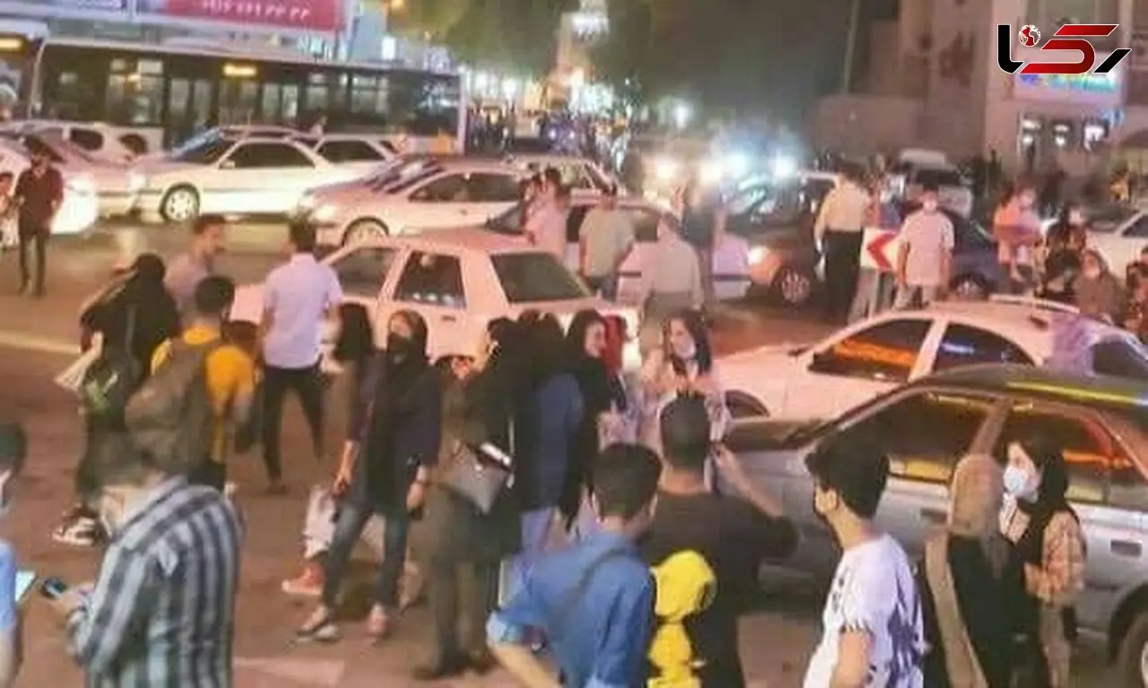 عکس هجوم بندرعباسی ها به خیابان/ از ترس زلزله