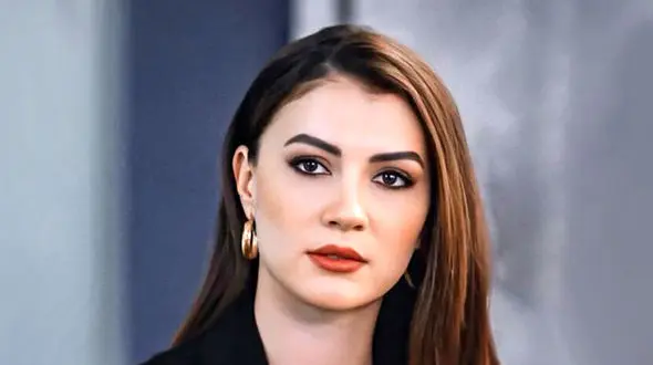 بورجو اوزبرک زیباترین بازیگر ترکیه است؛ قبول ندارید؟ همین تصاویر جدید او برای اثبات کافی هستند!