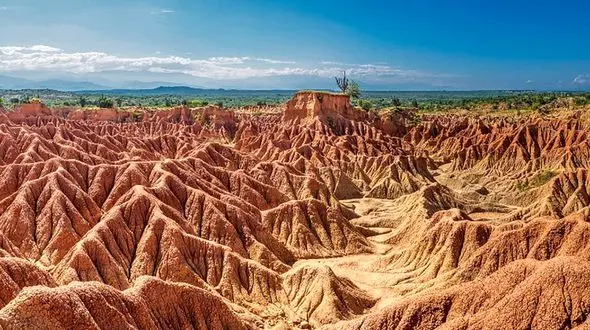 فیلم / صحرای تاتاکوآ  بیابان رنگارنگ کلمبیا