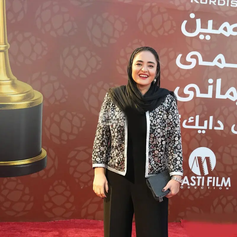 نرگس محمدی  فریبا نادری