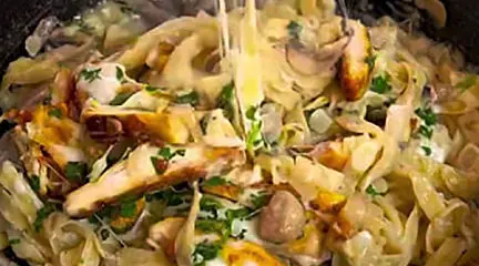 پاستا خامه ای رو به راحت ترین شکل درست کن + فیلم