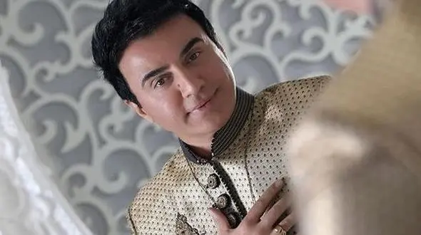 لباس عجیب و غریب "عمو پورنگ" برای خواستگاری+ عکس