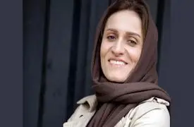 فیلم/ صحبت های آتیه جاوید بازیگر نقش جمیله پایتخت درباره محسن تنابنده / همکلاسی نقی بودم / جدی هست اما بداخلاق نیست!