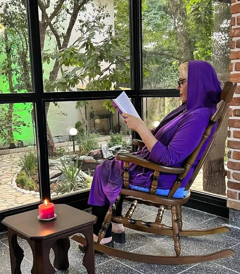 منزل افسانه چهره آزاد