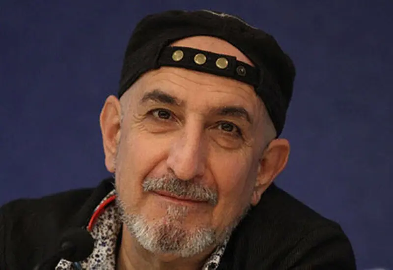 فرهاد آئیش