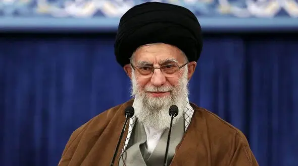 رهبر انقلاب: بازرسی افراد ناشناس از دادگاه ها خیلی خوب بود + فیلم