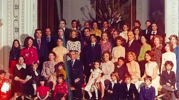 افشای راز ثروت افسانه ای خاندان پهلوی  /  چمدان‌های پر از جواهرات چه شد ؟!