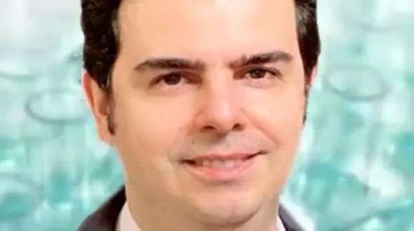 آرش خاکی استاد دانشگاه کردستانی در فهرست دانشمندان 2 درصد برتر جهان قرار گرفت