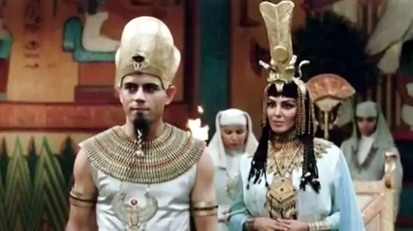 نقاشی های تاریخی از چهره واقعی آخناتون و همسرش نفرتیتی + عکس