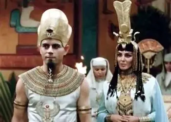 نقاشی های تاریخی از چهره واقعی آخناتون و همسرش نفرتیتی + عکس