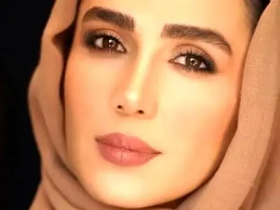 فیلم / نگاهی به خانه بویژه  بالکن زیبا و پر از گل سوگل طهماسبی با ویویی ابدی رو به کوه / چقدر خوش سلیقه‌اس ...