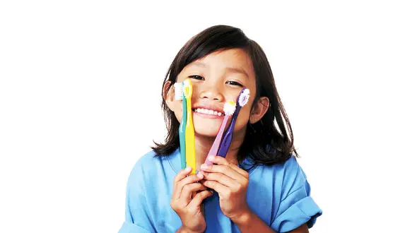 قصه دندان‌های نوستالژیک / محافظت از دندان‌های شیری و فلوراید تراپی