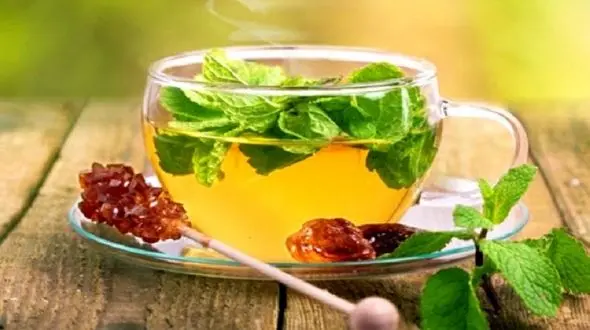 مبتلایان به آلرژی هرگز چای آویشن نخورند