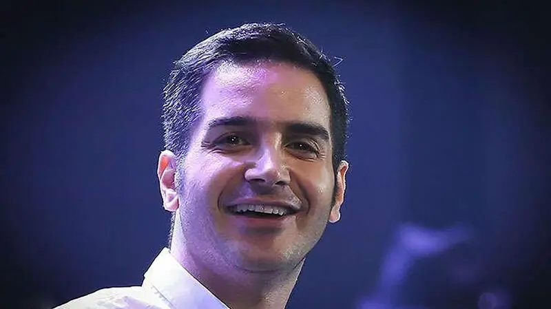 محسن یگانه