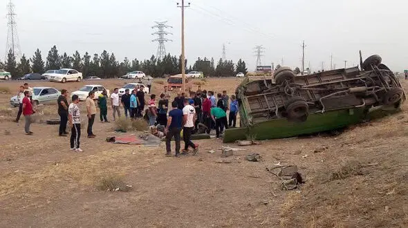 تصادف وحشتناک تیبا با مینی بوس در جاده ساوه + جزییات 