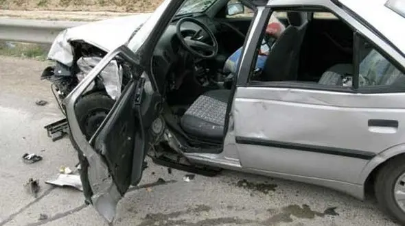 مچاله شدن پژو در تصادف مرگبار با تانکر شیر/5 مسافر جان باختند