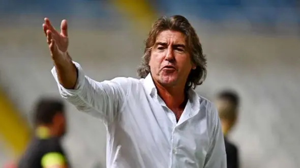 ساپینتو و اولین مشکل جدی بعد از قبول هدایت استقلال