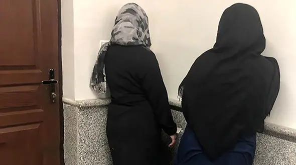 بازداشت 2 زن بی آبرو در کرمانشاه / آنها مسلح به تفنگ کلاشینکف بودند