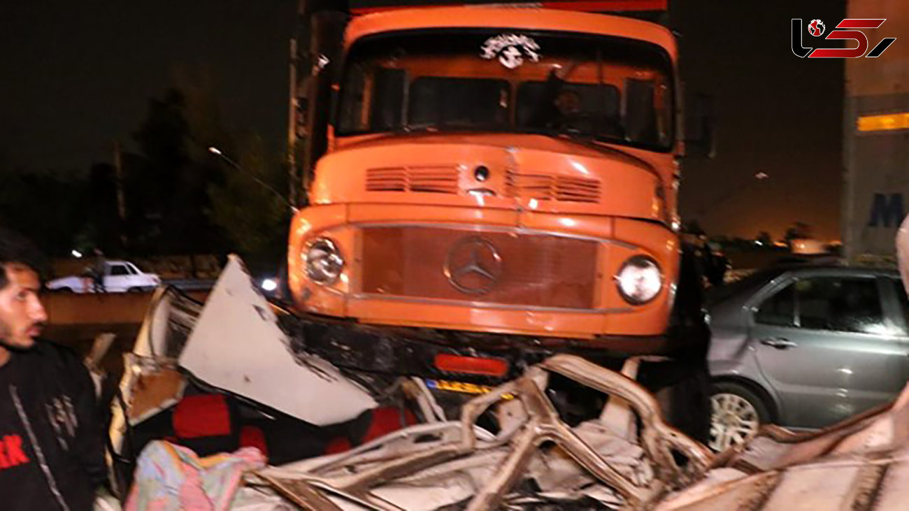 تصادف مرگبار کامیون در جاده قزوین / کودک 9 ساله و مرد جوان در دم جان باختند