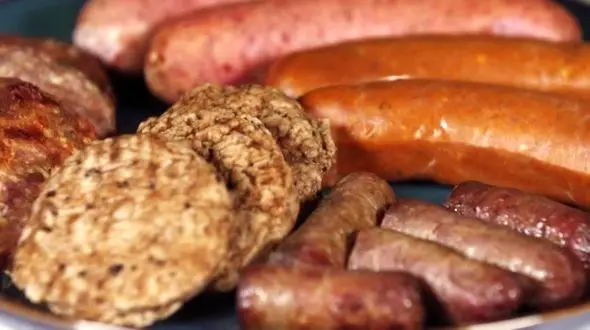 هر 7 دقیقه یک ایرانی آلزایمری می شود/ فقط 20 درصد کالری روزانه غذای فرآوری شده بخورید