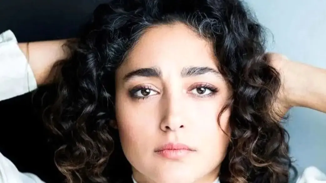 مستند غافلگیرکننده درباره گلشیفته فراهانی که از صدا و سیما پخش شد / گلشیفته ای که سلطنت طلبان قورتش دادند!