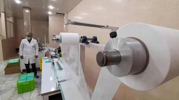 معلم گلپایگانی دستگاه تولید ماسک را در خانه ساخت