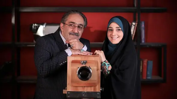 ببینید / بد شدن حال خانم مجری جلوی دوربین + فیلم