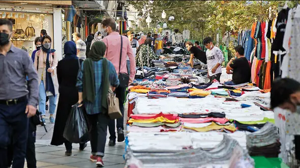 پیاده‌روهای تهران آزادسازی شد؛ برخورد با متخلفان اجاره غیرقانونی