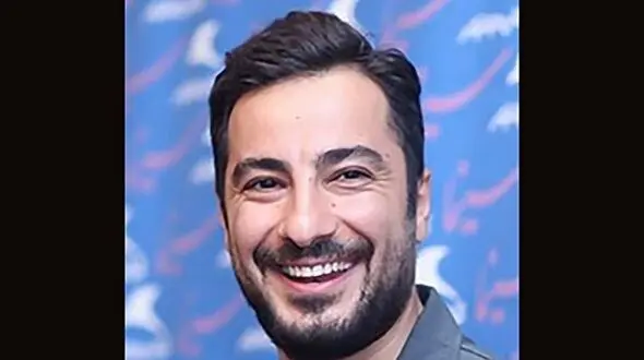 فیلم دلداری دادن نوید محمدزاده به دختر بچه گریان ! /  تو خیلی قشنگی خیلی... ! / فقط قدرت کلامش را ببینید !