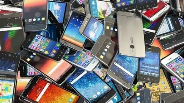 کشف 170 میلیارد ریال گوشی تلفن همراه قاچاق در جنوب تهران