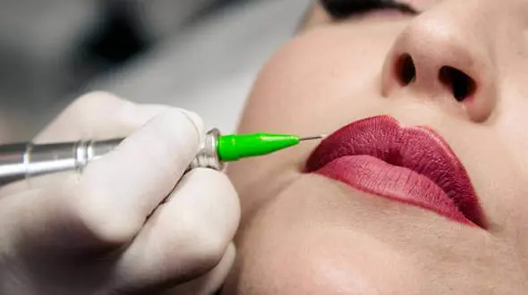 خطرناک ترین آرایش لب!