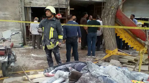 آتش سوزی در پارچه فروشی بازار وکیل + عکس