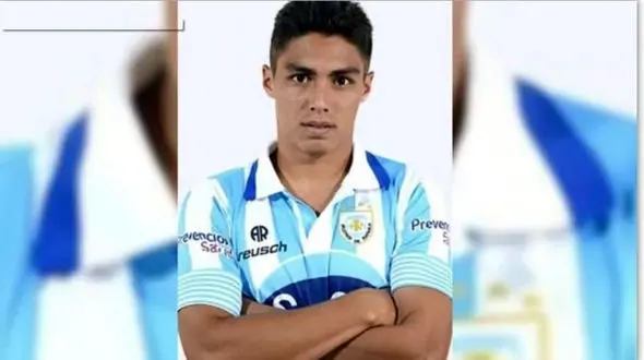 فوتبال باز هم قربانی گرفت / مرگ تلخ یک بازیکن معروف + عکس