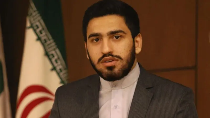 رضا اعتمادی