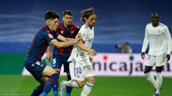 گل دوم رئال مادرید به سلتاویگو توسط مودریچ+فیلم