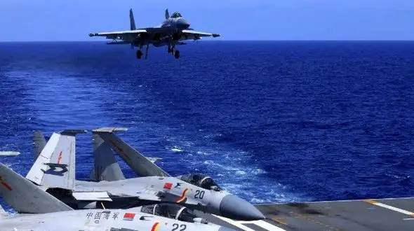 طراح جنگنده J-۱۵: هواپیماهای جنگنده باید مثل موبایل ساخته شوند