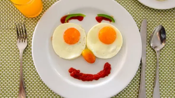 چگونه کودکان را به خوردن صبحانه تشویق کنیم؟