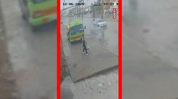 فیلم حادثه خیابانی و نجات زن توسط رهگذران