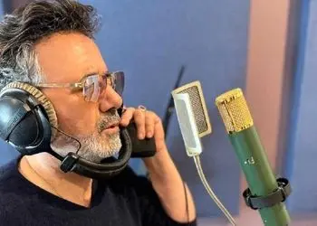 دانلود آهنگ عاشقی جز بر تو حرومه با صدای معین / به کنج میخونه صبح و شب شده ام جام دست تو