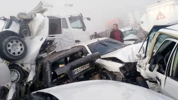 گزارش خودروسازان از تصادف زنجیره ای بهبهان / یک ایربگ باز شد