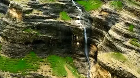 از روستای اشکفت بابامیر ایذه تا  ایوان ستون دار چهارصد ساله عالی قاپو