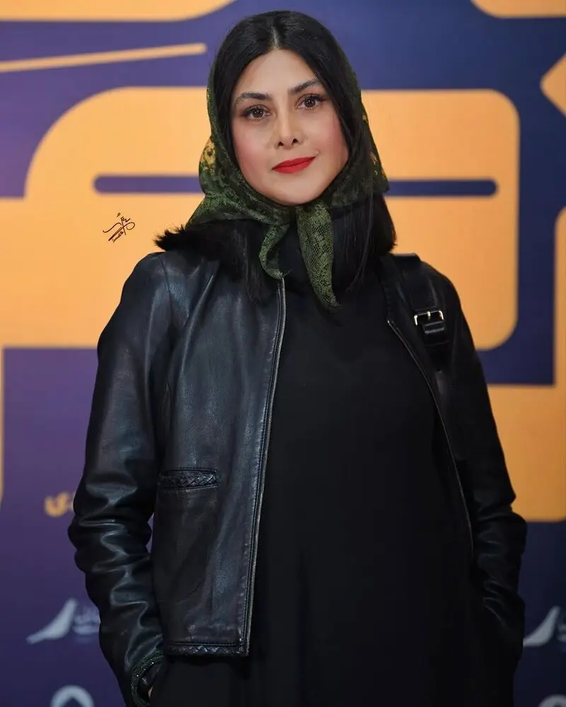 آزاده صمدی